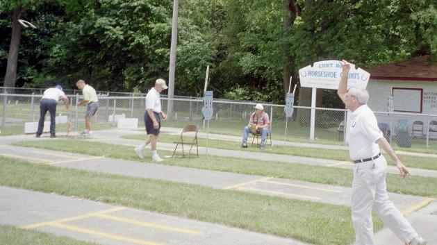 Paul Day pitching his horseshoe